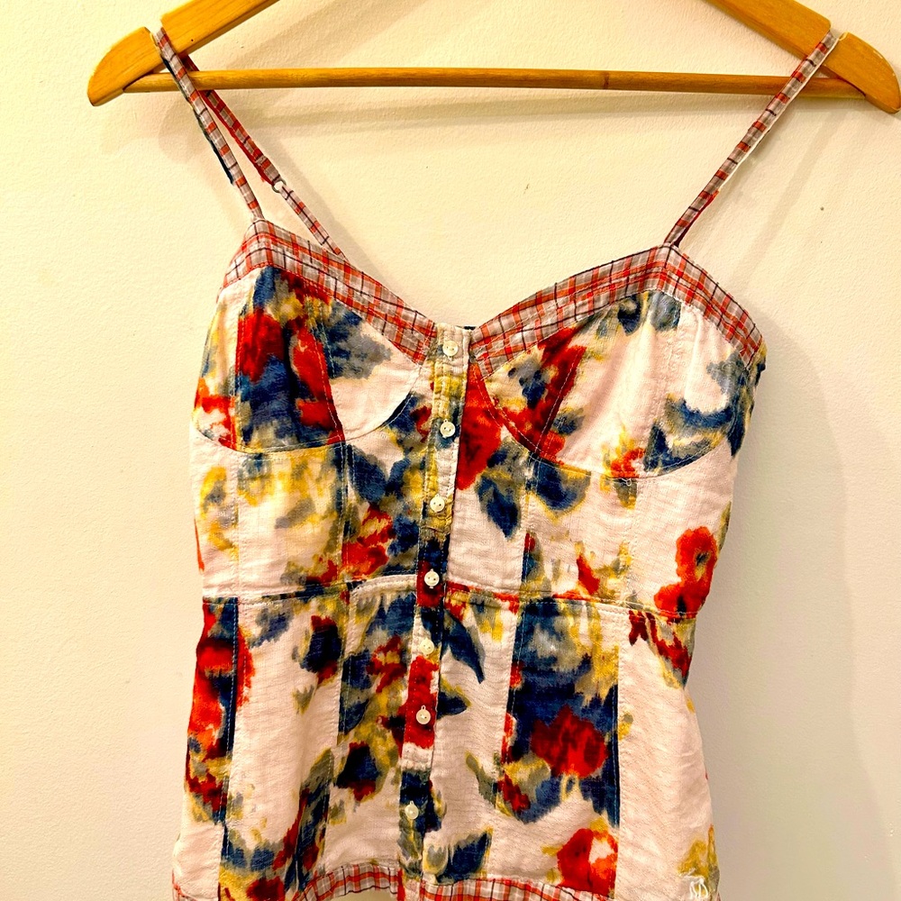 Colourful top for summer.